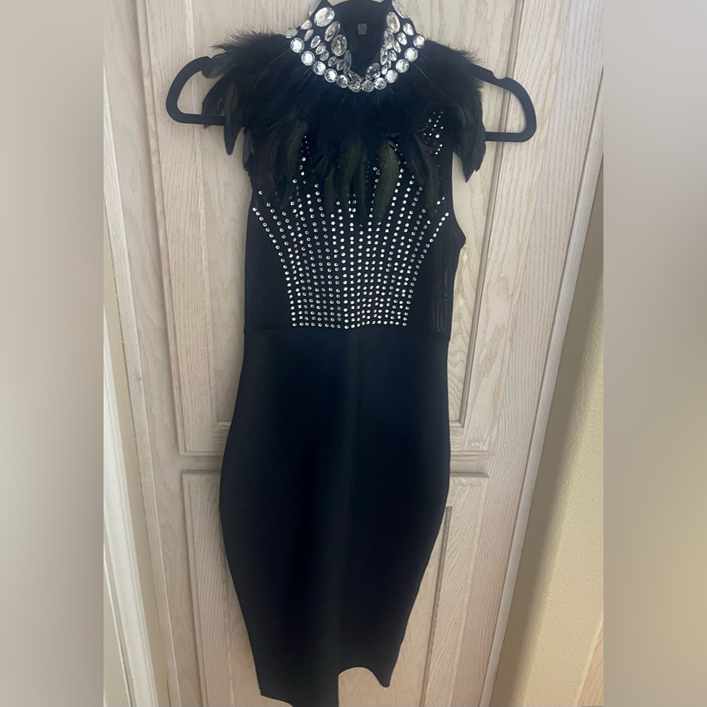 Glamorous Rhinestone High Collar Feather Beaded Bandage Dress‎